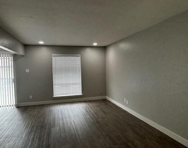 15919 Stillwood Street - Photo Thumbnail 2