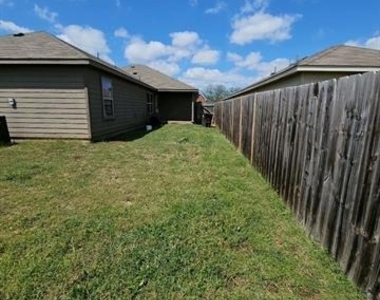 1928 Alanbrook Drive - Photo Thumbnail 16