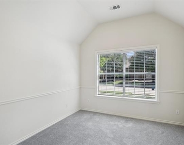 1280 Seymour Drive - Photo Thumbnail 12