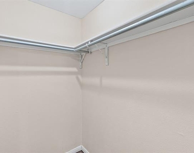 1220 Texas Street - Photo Thumbnail 10