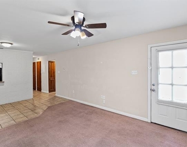 1220 Texas Street - Photo Thumbnail 5