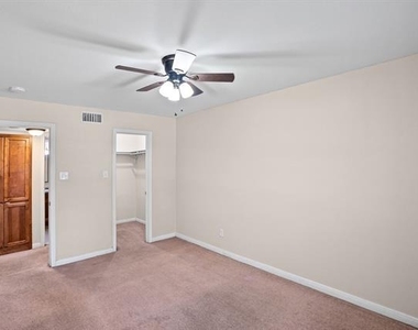 1220 Texas Street - Photo Thumbnail 4
