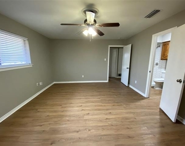 307 Wildwood Lane - Photo Thumbnail 25