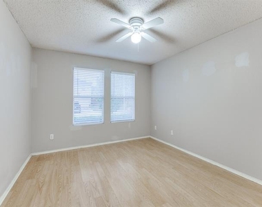 541 Hertford Street - Photo Thumbnail 7