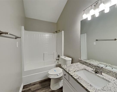 408 Jeffdale Drive - Photo Thumbnail 15