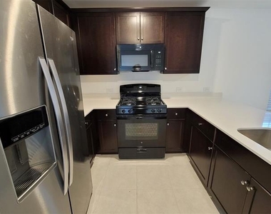 7513 Bluebell Lane - Photo Thumbnail 11