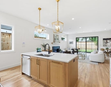 4525 Hopkins Avenue - Photo Thumbnail 7