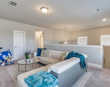 268 Cisco Trail - Photo Thumbnail 16