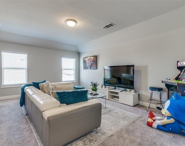 268 Cisco Trail - Photo Thumbnail 14