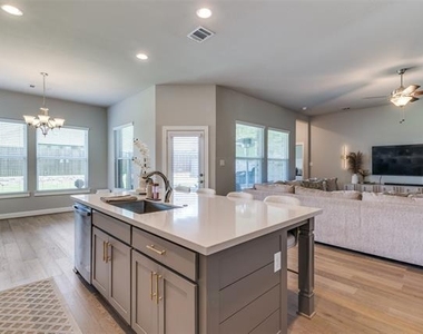 268 Cisco Trail - Photo Thumbnail 13