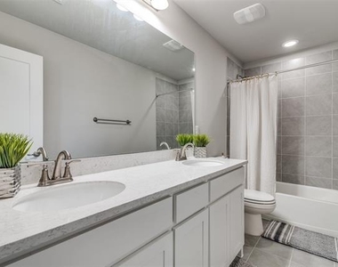 268 Cisco Trail - Photo Thumbnail 31