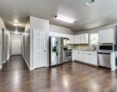 2719 Avenue J - Photo Thumbnail 5