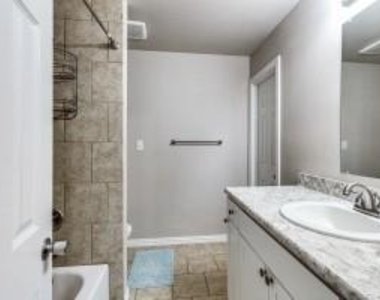 2719 Avenue J - Photo Thumbnail 9