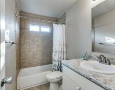 2719 Avenue J - Photo Thumbnail 8