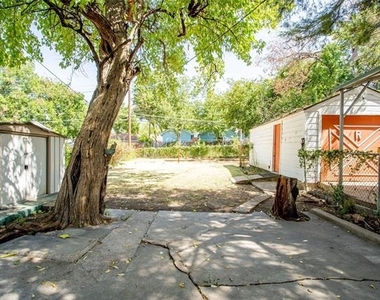 3323 W Clarendon Drive - Photo Thumbnail 23