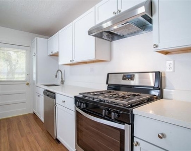 3323 W Clarendon Drive - Photo Thumbnail 13