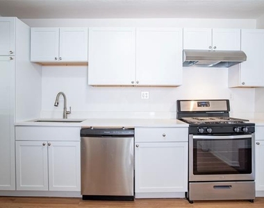 3323 W Clarendon Drive - Photo Thumbnail 6