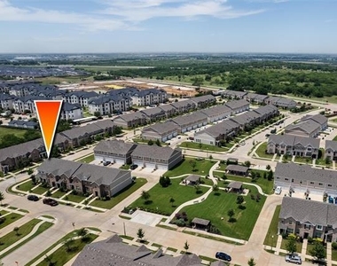 2420 Canongate Drive - Photo Thumbnail 32