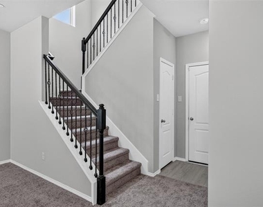 2420 Canongate Drive - Photo Thumbnail 15