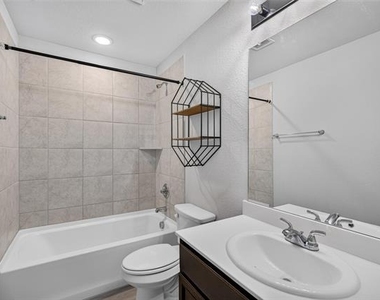 2420 Canongate Drive - Photo Thumbnail 25
