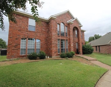 4205 Holly Drive - Photo Thumbnail 1