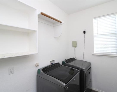4205 Holly Drive - Photo Thumbnail 22