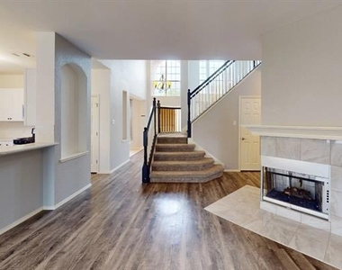 4205 Holly Drive - Photo Thumbnail 6
