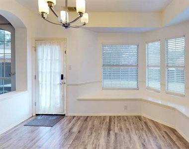 4205 Holly Drive - Photo Thumbnail 8