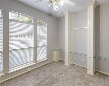 4205 Holly Drive - Photo Thumbnail 14