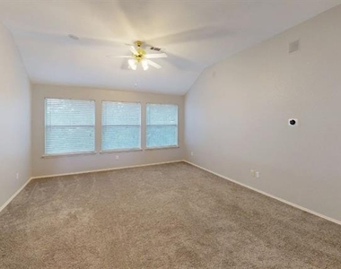 4205 Holly Drive - Photo Thumbnail 16