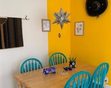 202 E 5th Street - Photo Thumbnail 5