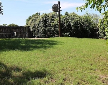 627 Cherry Lane - Photo Thumbnail 18