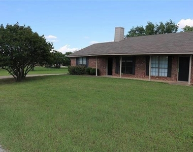 627 Cherry Lane - Photo Thumbnail 2