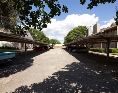 10590 High Hollows Drive - Photo Thumbnail 32