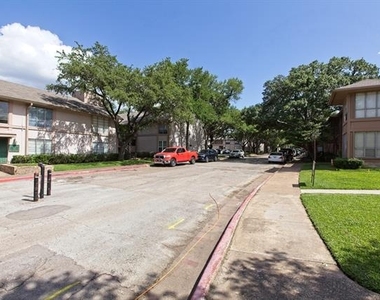 10590 High Hollows Drive - Photo Thumbnail 31