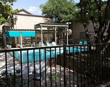 10590 High Hollows Drive - Photo Thumbnail 30