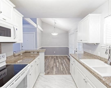 10590 High Hollows Drive - Photo Thumbnail 16