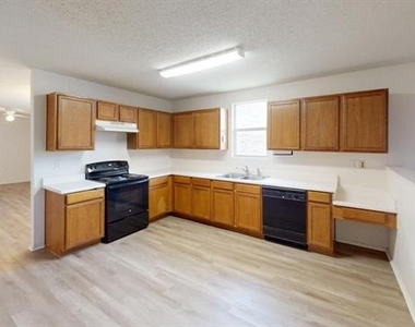 603 Ambarella Street - Photo Thumbnail 3