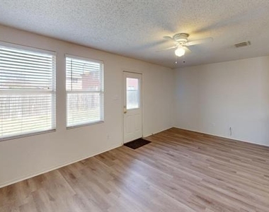 603 Ambarella Street - Photo Thumbnail 8