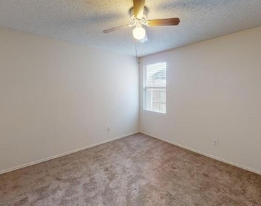 603 Ambarella Street - Photo Thumbnail 12