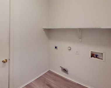 603 Ambarella Street - Photo Thumbnail 19