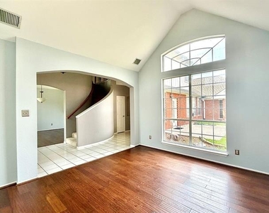 4251 Millview Lane - Photo Thumbnail 11