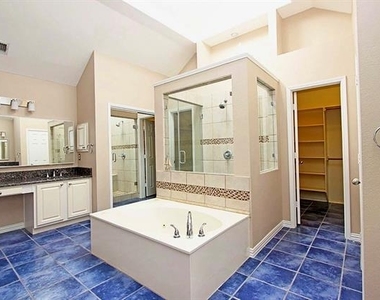 4251 Millview Lane - Photo Thumbnail 16