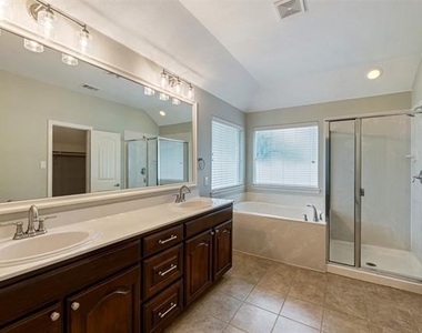 5005 Cassidy Lane - Photo Thumbnail 14