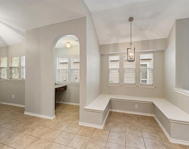 5005 Cassidy Lane - Photo Thumbnail 9