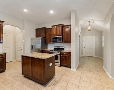5005 Cassidy Lane - Photo Thumbnail 8