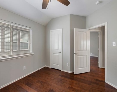 5005 Cassidy Lane - Photo Thumbnail 18