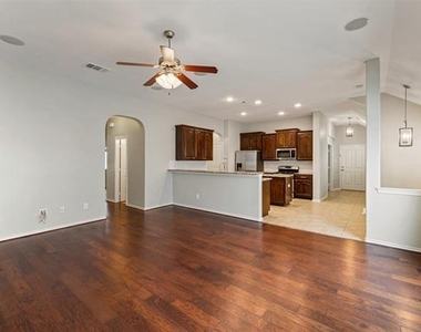 5005 Cassidy Lane - Photo Thumbnail 12