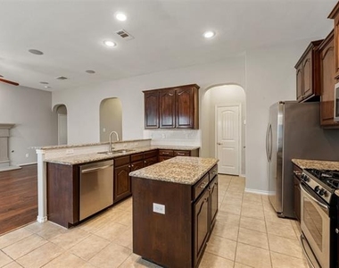 5005 Cassidy Lane - Photo Thumbnail 7