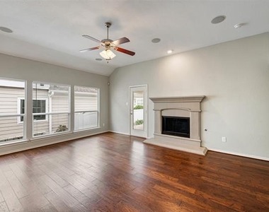 5005 Cassidy Lane - Photo Thumbnail 11